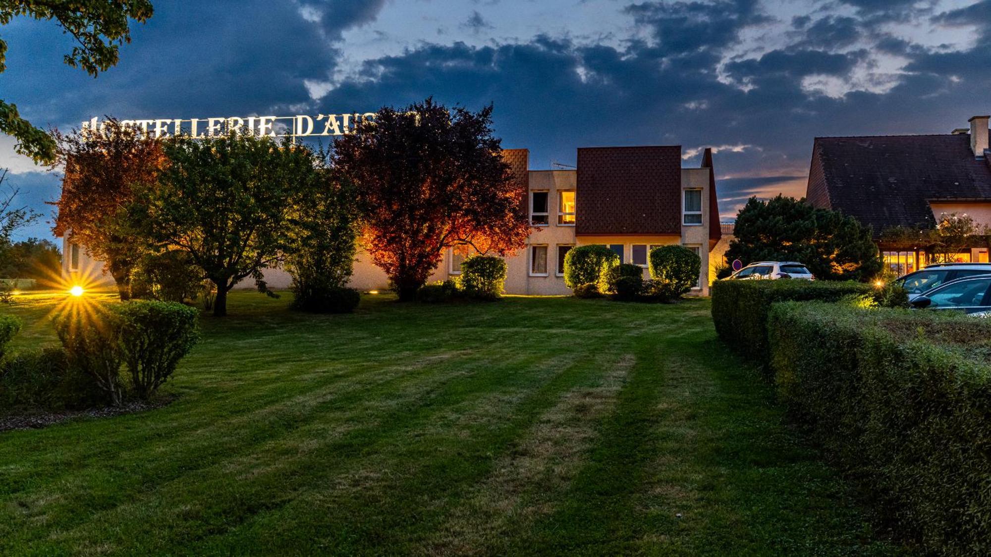 Logis Hostellerie D'Aussois Semur-en-Auxois Exterior foto